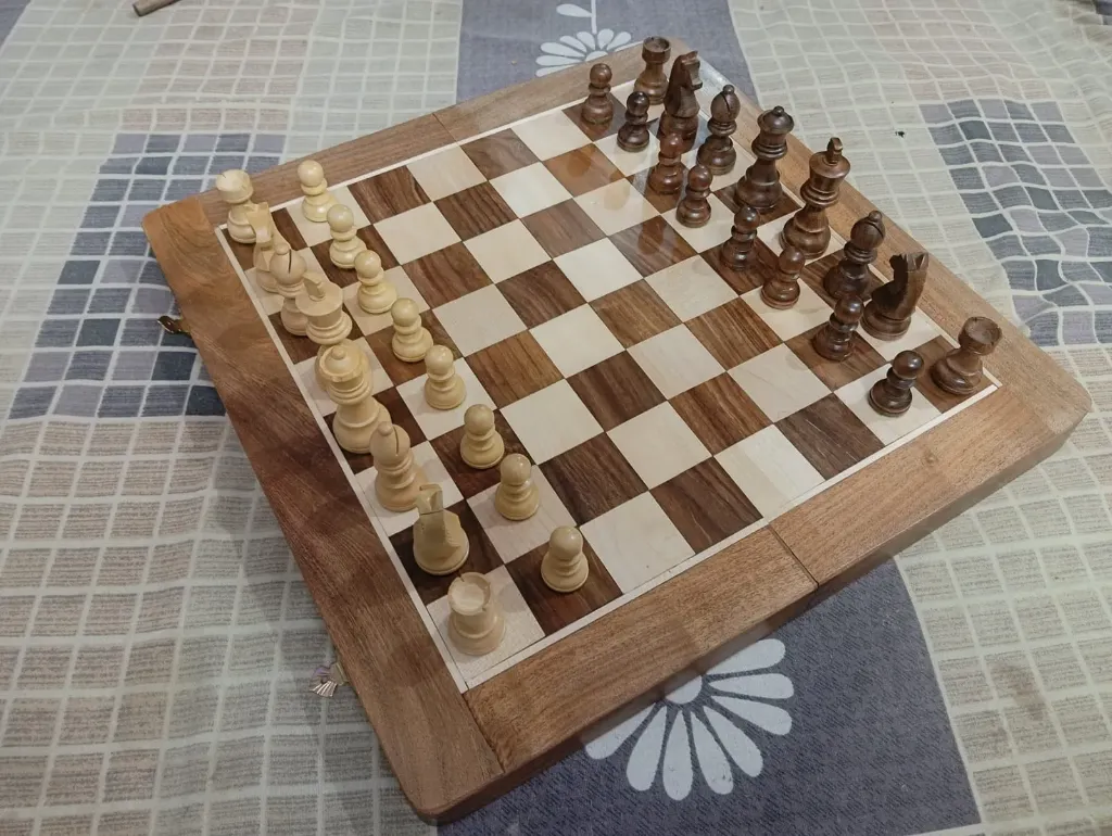 12" Wooden Magnetic Foldable Chess set