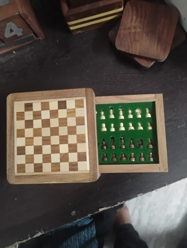 5" Wooden Magnetic Drawer Chess set
